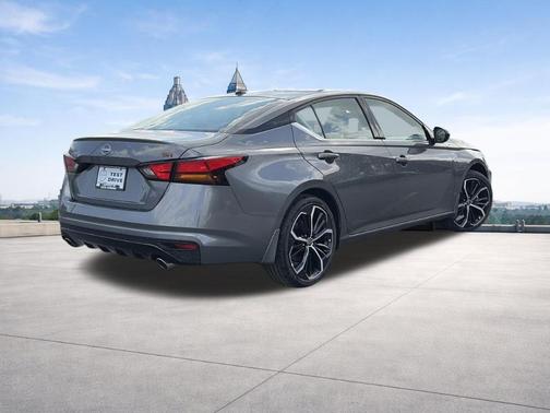Gun Metallic 2026 Nissan Altima 2.5 SR