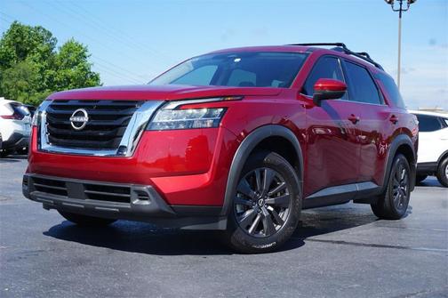 2022 Nissan Pathfinder SV