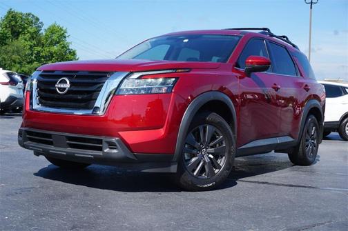 2022 Nissan Pathfinder SV