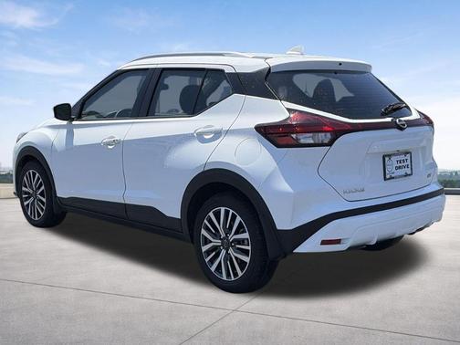 Fresh Powder 2023 Nissan Kicks SV