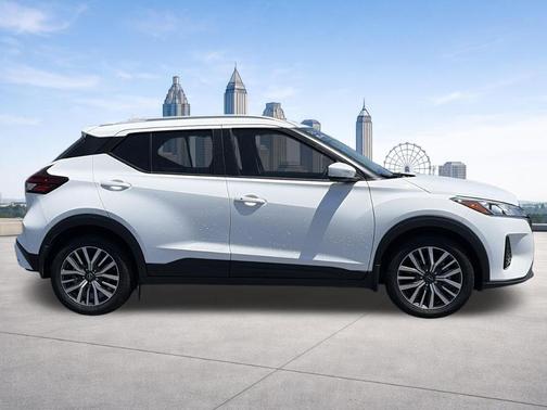 Fresh Powder 2023 Nissan Kicks SV