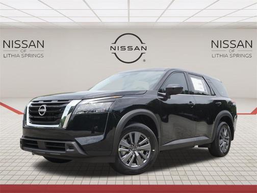 2025 Nissan Pathfinder S