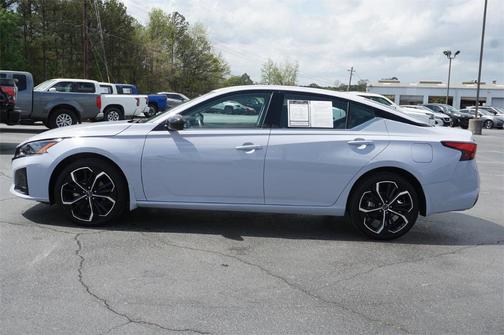 2024 Nissan Altima 2.5 SR