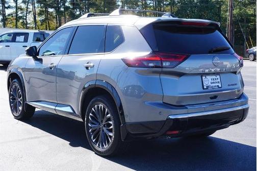 2025 Nissan Rogue Platinum