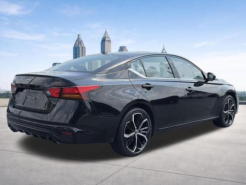 Super Black Clearcoat 2025 Nissan Altima SR
