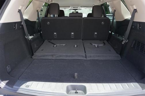 2025 Nissan Pathfinder S