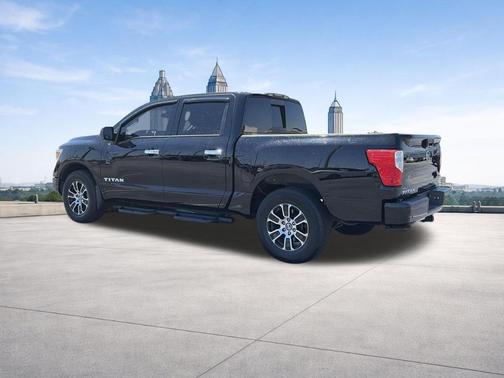 Black 2021 Nissan Titan SV