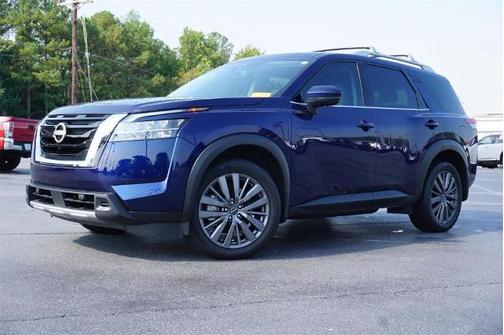 2024 Nissan Pathfinder SL