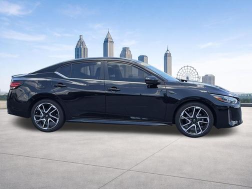 Black 2025 Nissan Sentra SR