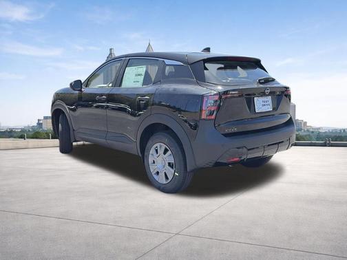 Super Black 2026 Nissan Kicks S