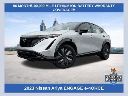 2 Tone Silver / Black Roof 2023 Nissan ARIYA ENGAGE