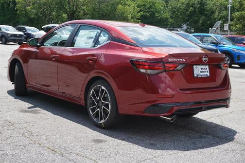 2025 Nissan Sentra SR