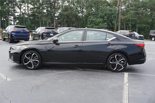 2023 Nissan Altima 2.5 SR