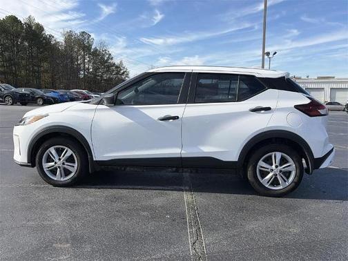 2024 Nissan Kicks S