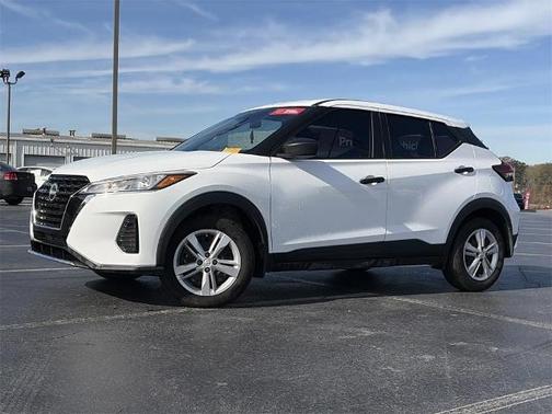 2024 Nissan Kicks S