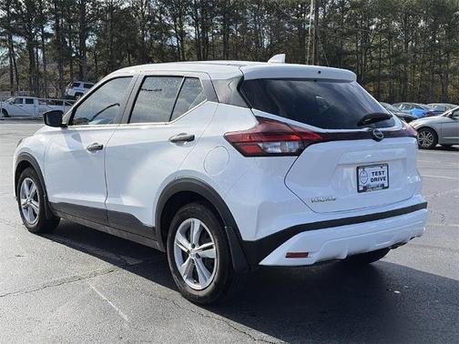 2024 Nissan Kicks S