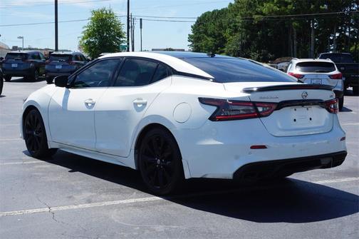 2021 Nissan Maxima SR