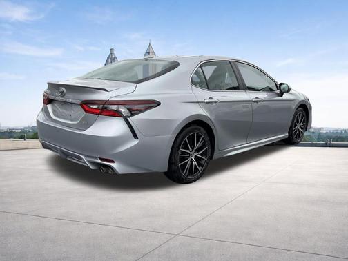 Celestial Silver Metallic 2024 Toyota Camry SE