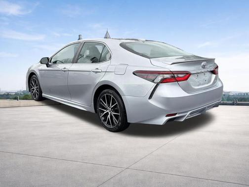 Celestial Silver Metallic 2024 Toyota Camry SE