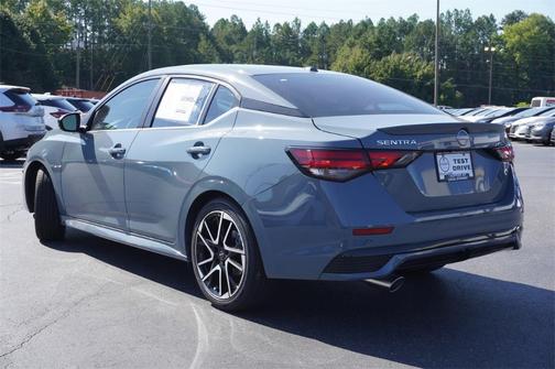 2025 Nissan Sentra SR