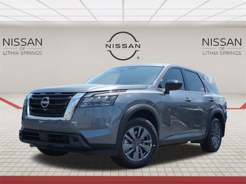 2025 Nissan Pathfinder S