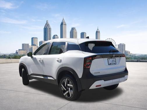 Fresh Powder 2026 Nissan Kicks SV