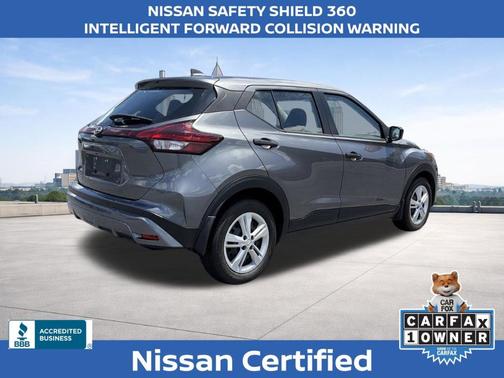 Gun Metallic 2024 Nissan Kicks S