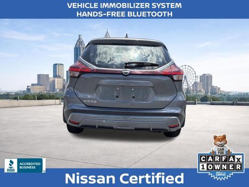 Gun Metallic 2024 Nissan Kicks S