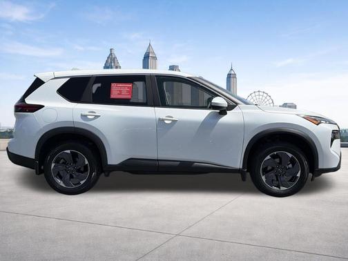 Pearl 2026 Nissan Rogue SV
