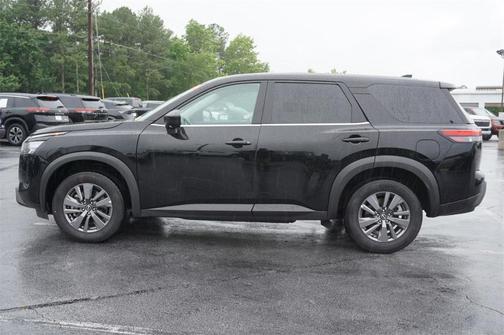 2024 Nissan Pathfinder S