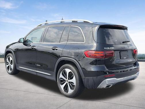 Black 2025 Mercedes-Benz GLB 250 Base