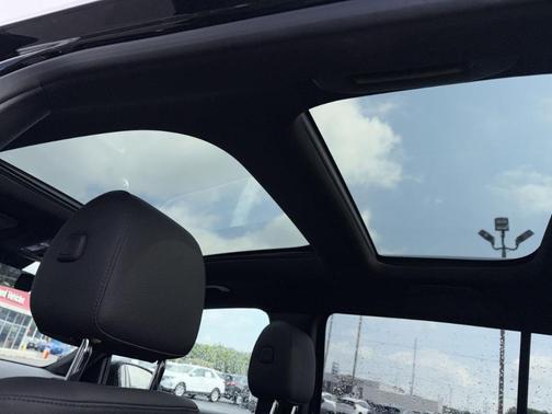 Black 2025 Mercedes-Benz GLB 250 Base
