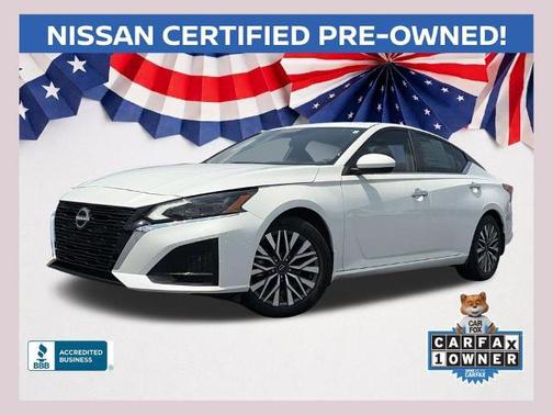 White 2024 Nissan Altima 2.5 SV
