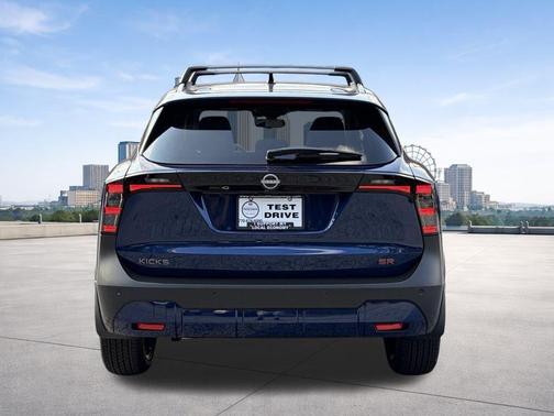 Deep Blue Pearl 2026 Nissan Kicks SR