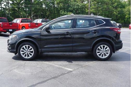 2020 Nissan Rogue Sport SV