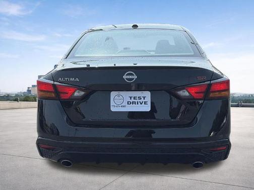 Super Black Clearcoat 2025 Nissan Altima SR