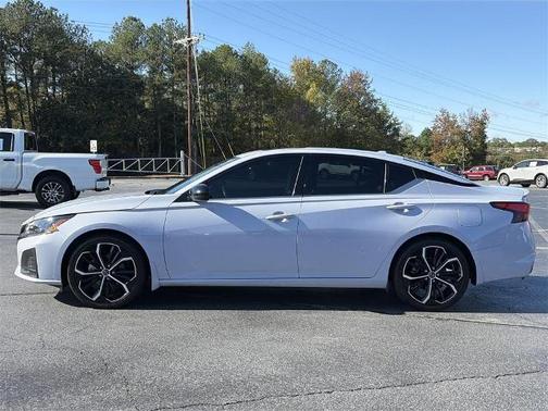 2023 Nissan Altima 2.5 SR