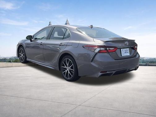 Predawn Gray Mica 2024 Toyota Camry SE