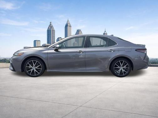 Predawn Gray Mica 2024 Toyota Camry SE