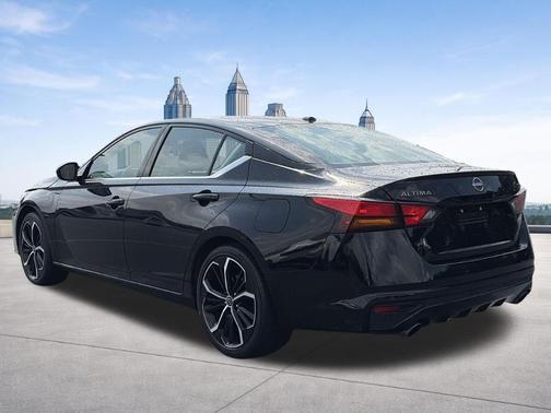 Super Black Clearcoat 2025 Nissan Altima SR
