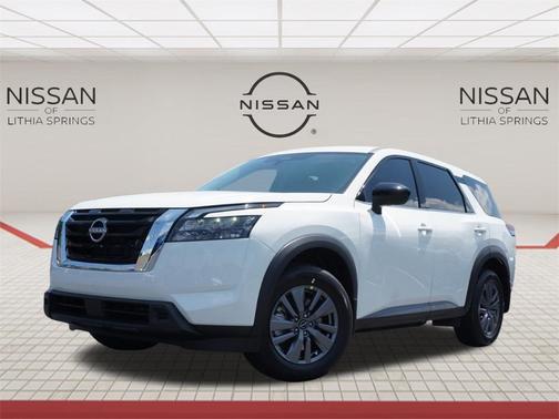 2025 Nissan Pathfinder S