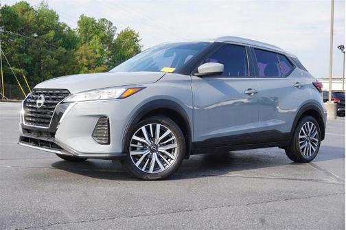 2023 Nissan Kicks SV