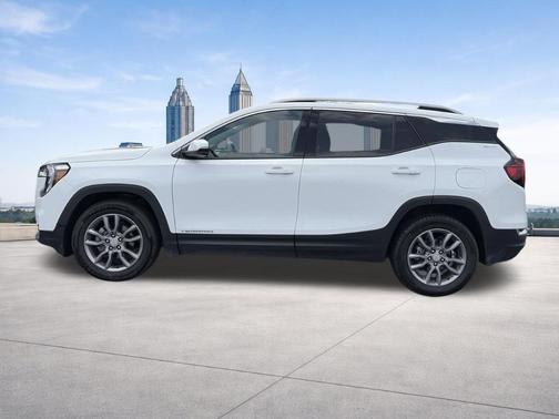 Summit White 2024 GMC Terrain SLT
