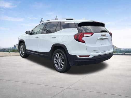 Summit White 2024 GMC Terrain SLT