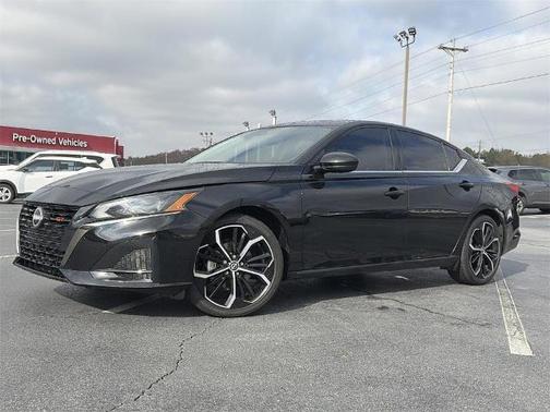 2025 Nissan Altima SR