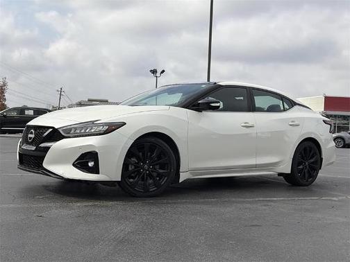 2023 Nissan Maxima SR