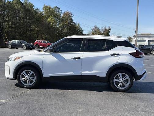 2023 Nissan Kicks S