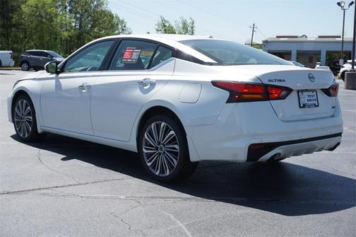 2024 Nissan Altima 2.5 SL