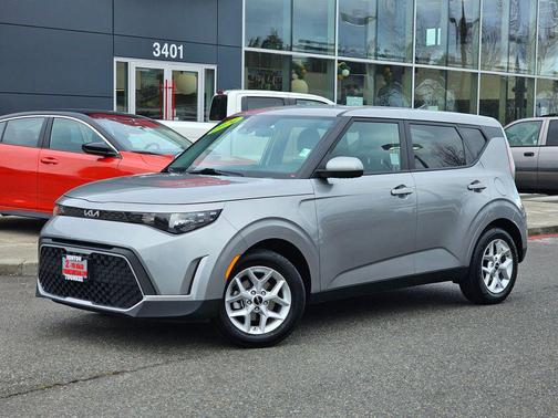 2024 Kia Soul LX