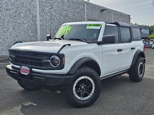 OXFORD WHITE 2022 Ford Bronco Base